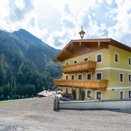 Spacious In Hinterglemm With Ski Boot Heaters Διαμέρισμα