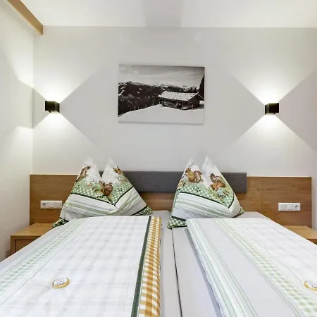 Spacious In Hinterglemm With Ski Boot Heaters Διαμέρισμα