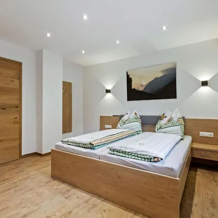 Spacious In Hinterglemm With Ski Boot Heaters Διαμέρισμα *